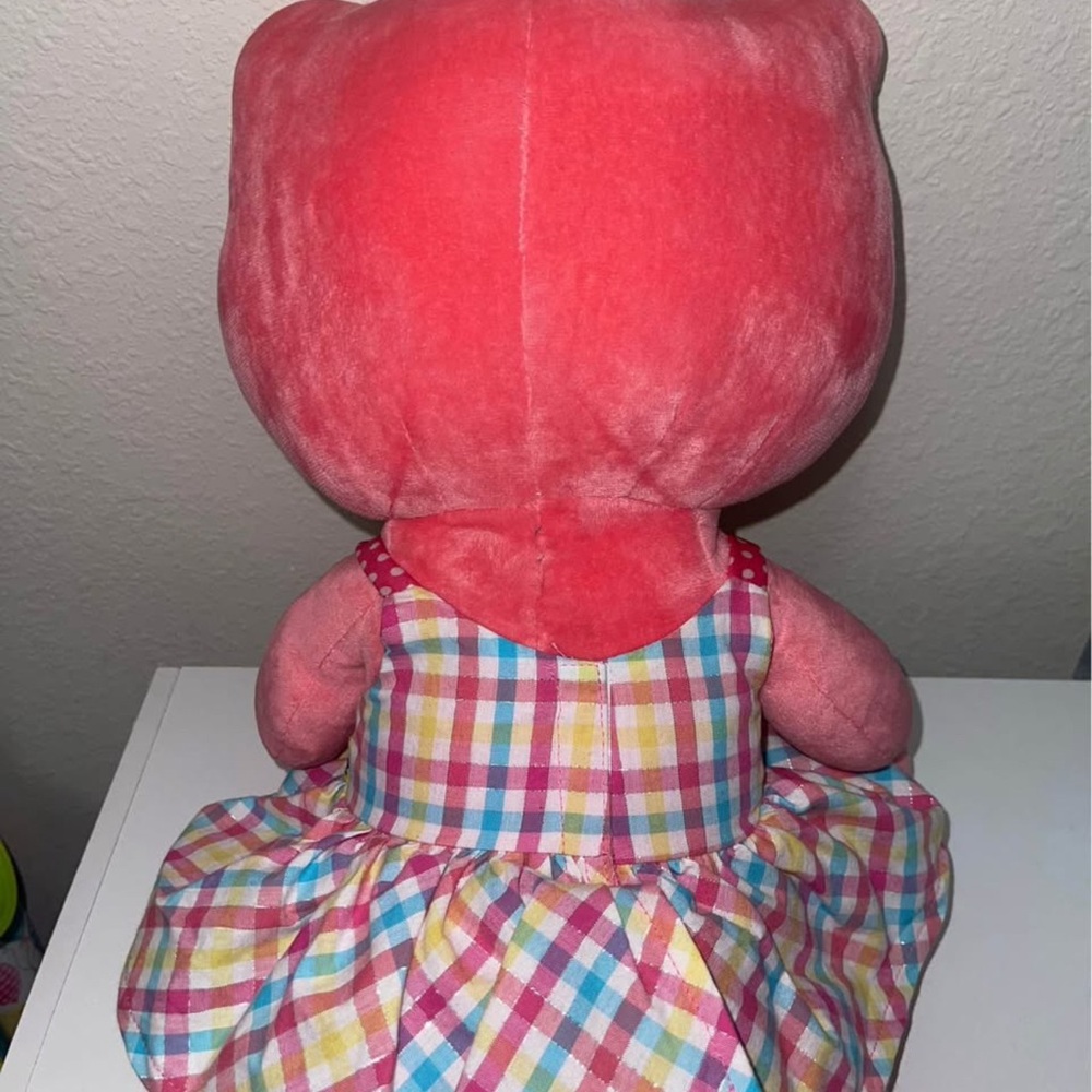 Hello Kitty Build-A-Bear - Picture 5 of 6